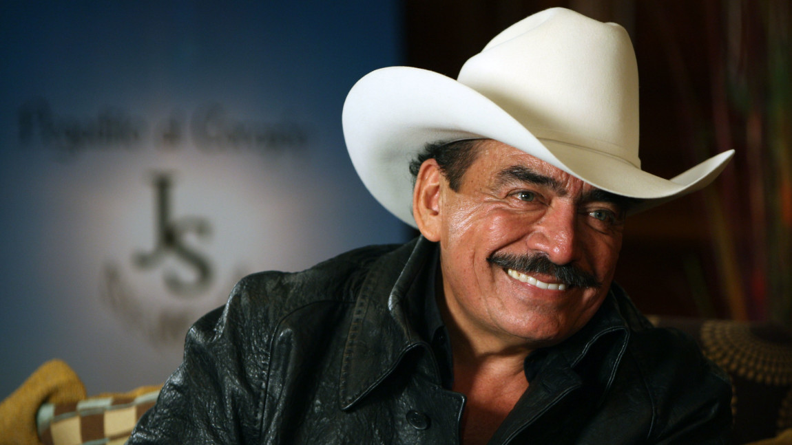 Joan Sebastian festejó a casi tres mil niñas del municipio de Chalco.